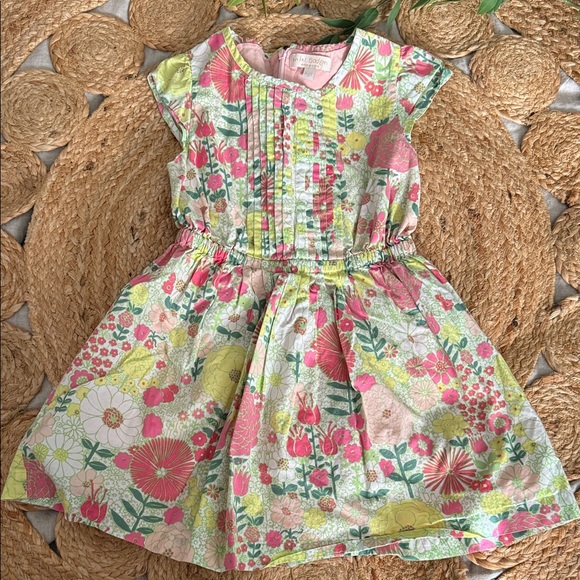 Mini Boden Other - Mini Boden 4-5 Floral Springtime Dress.